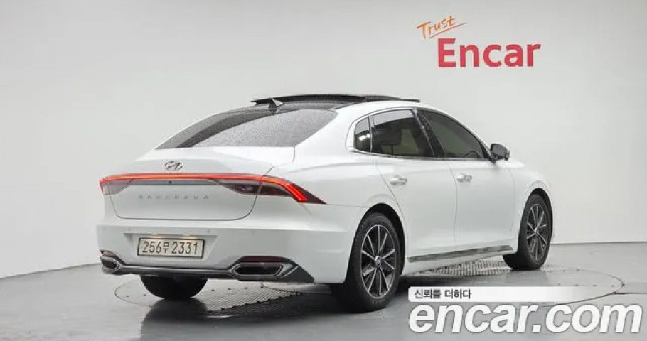 Hyundai Grandeur 