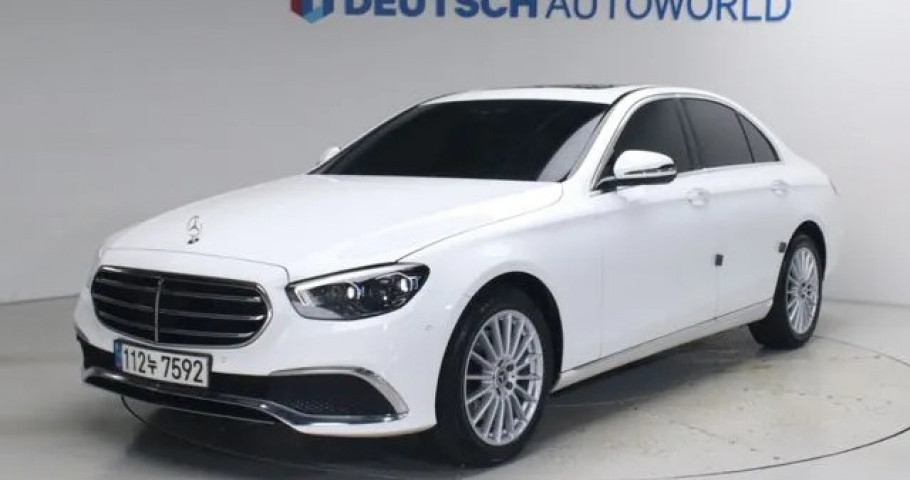 Mercedes-Benz E-Class 