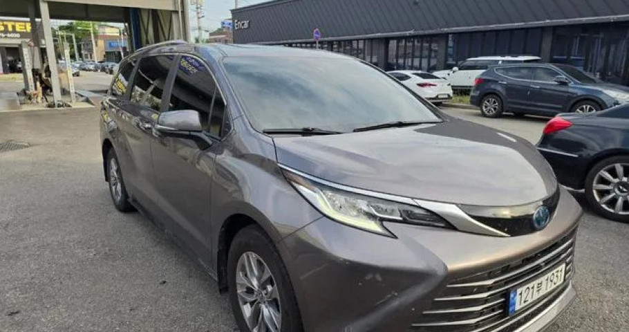 Toyota Sienna 