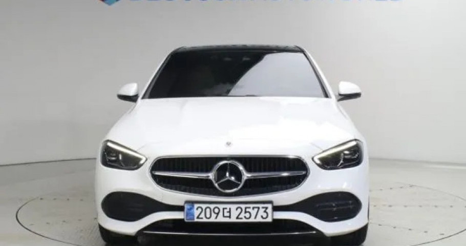 Mercedes-Benz C-Class 