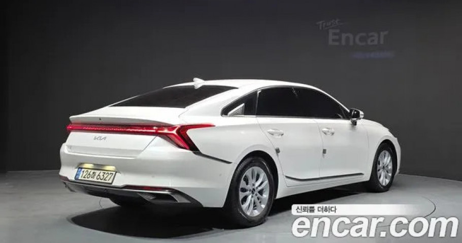 Kia K8 
