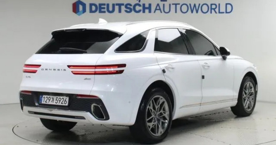 Genesis Gv70 