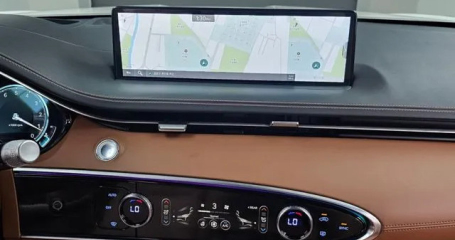 Genesis Gv70 