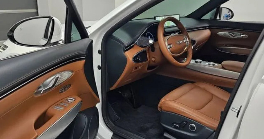 Genesis Gv70 