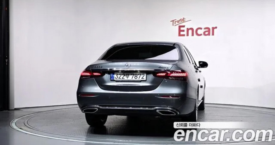 Mercedes-Benz E-Class 