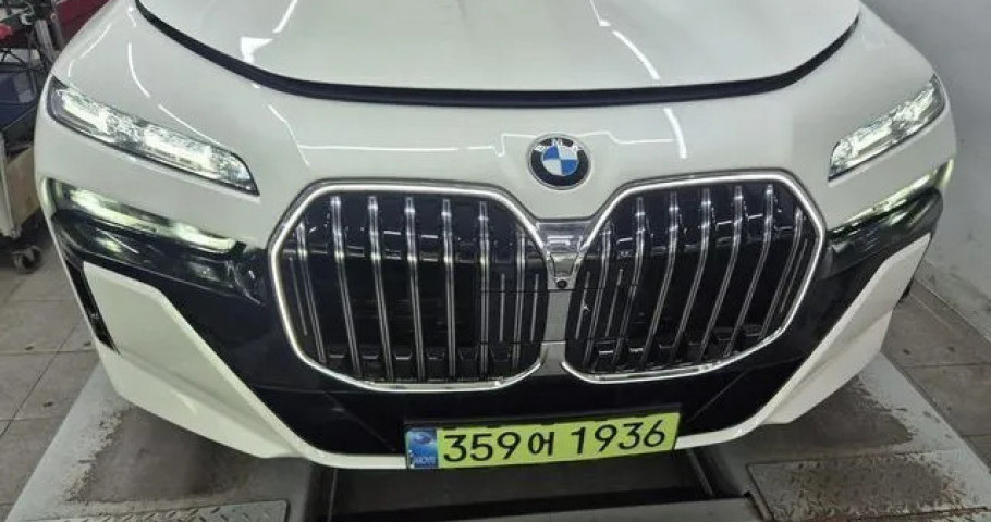 Bmw 7-Series 