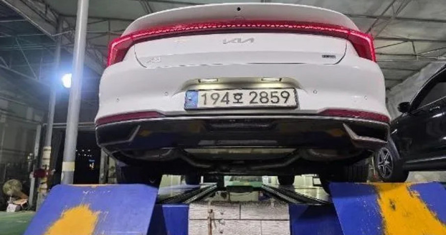 Kia K8 