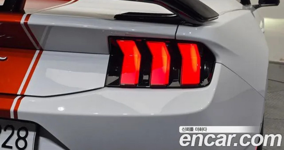 Ford Mustang 