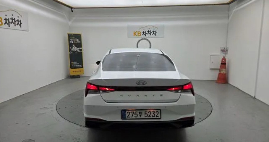Hyundai Avante (Elantra) 