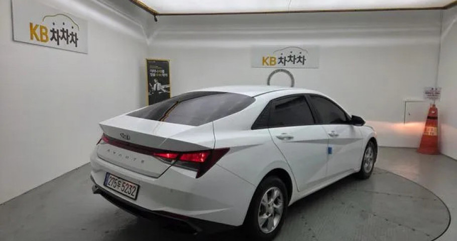 Hyundai Avante (Elantra) 