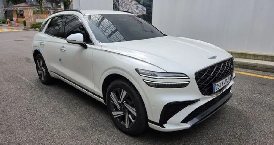 Genesis Gv70 
