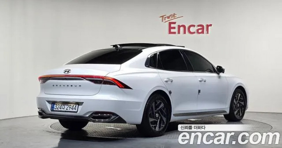 Hyundai Grandeur 
