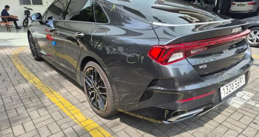 Kia K5 