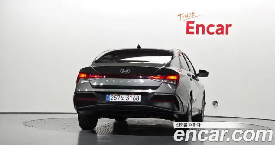 Hyundai Avante (Elantra) 