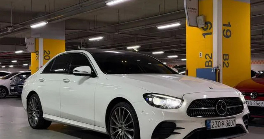 Mercedes-Benz E-Class 