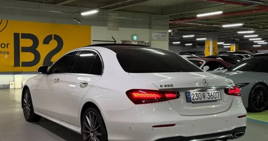 Mercedes-Benz E-Class 