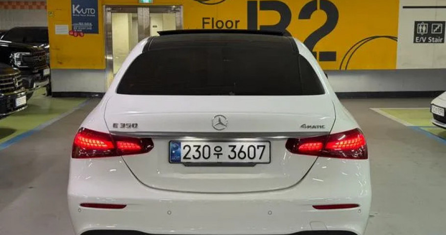 Mercedes-Benz E-Class 