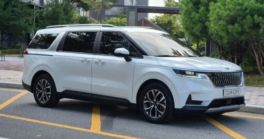 Kia Carnival 