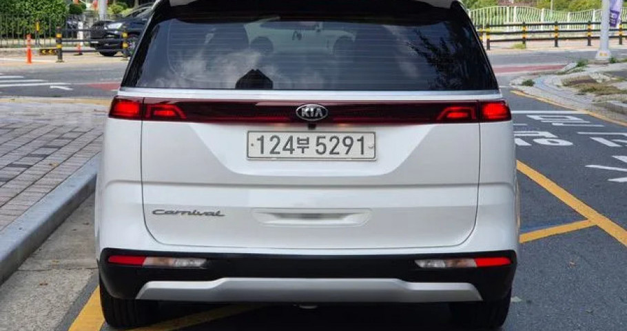 Kia Carnival 
