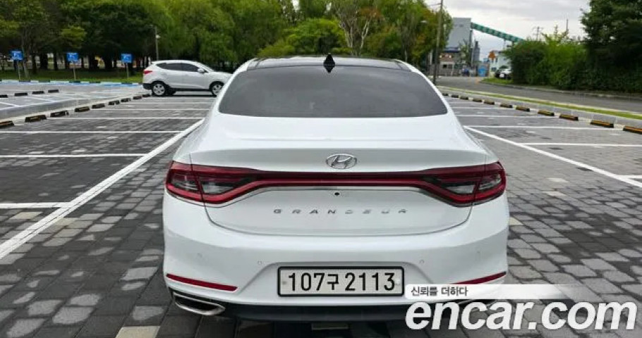 Hyundai Grandeur 