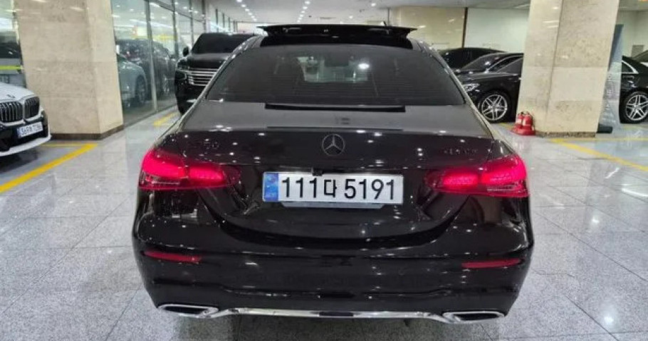 Mercedes-Benz E-Class 