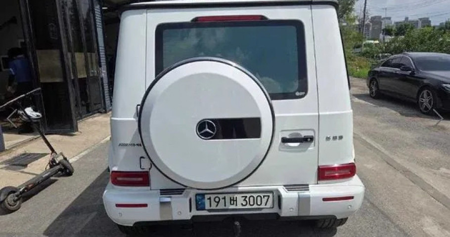 Mercedes-Benz G-Class 