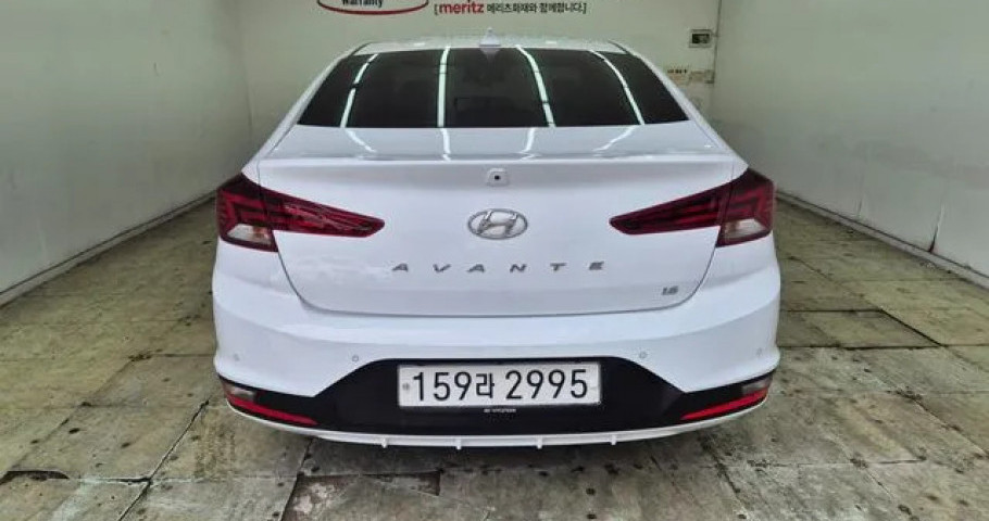 Hyundai Avante (Elantra) 