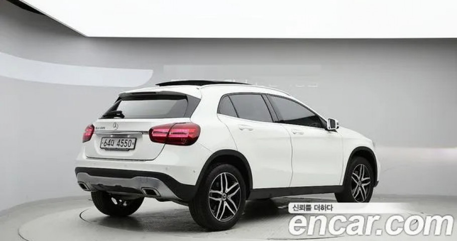 Mercedes-Benz Gla-Class 