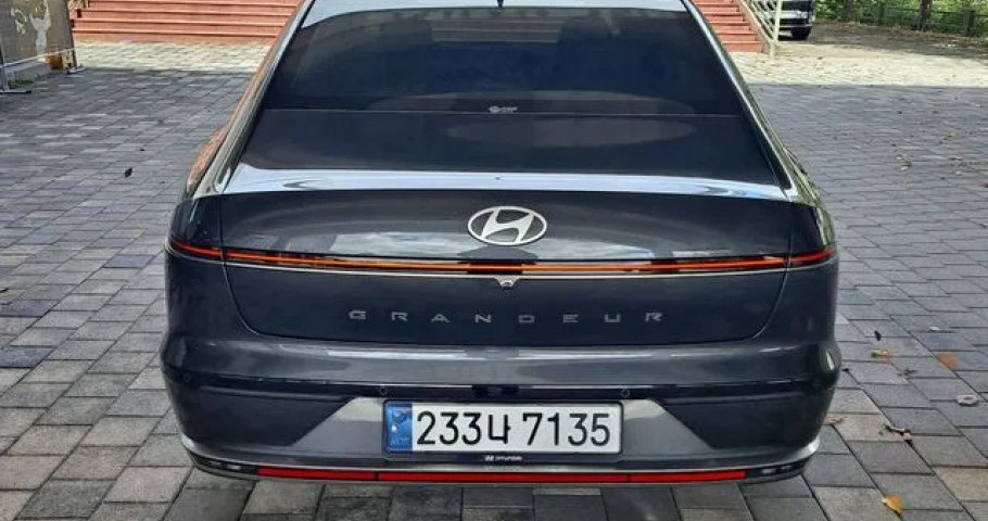 Hyundai Grandeur 