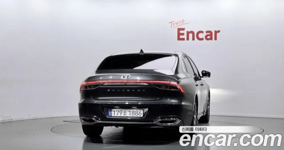 Hyundai Grandeur 