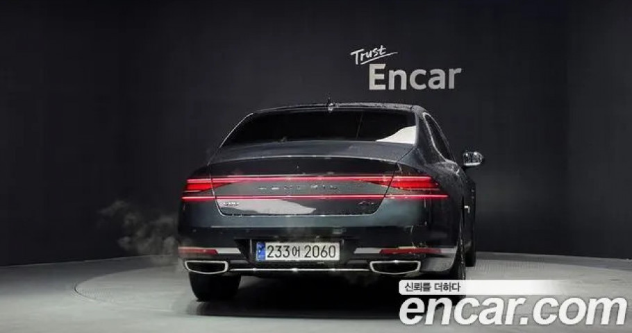 Genesis G90 