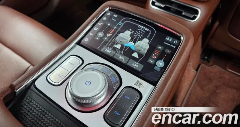 Genesis G90 