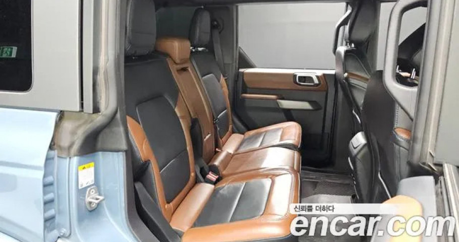 Ford Bronco 