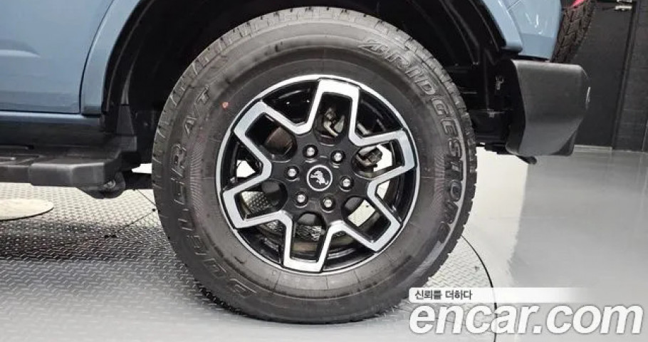 Ford Bronco 