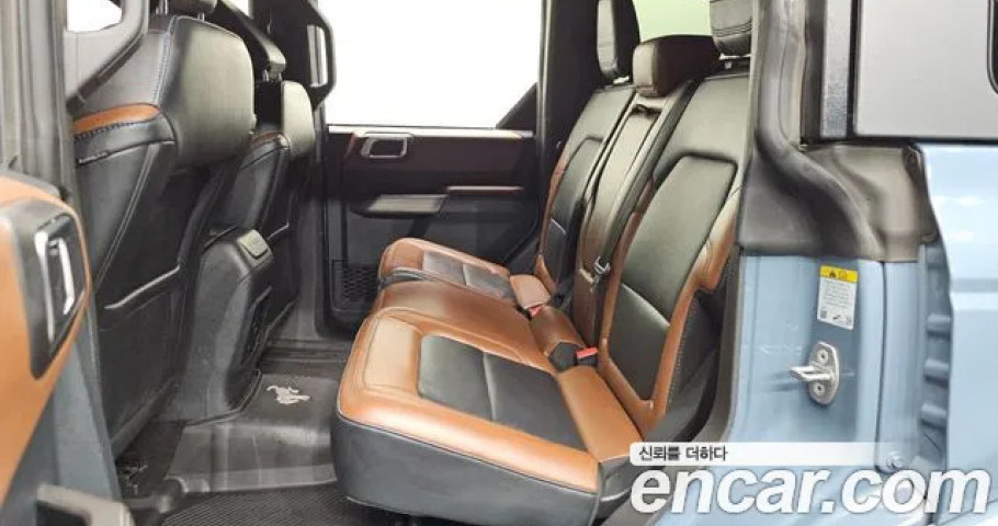 Ford Bronco 