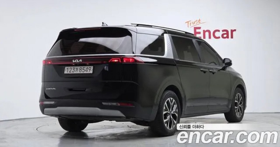 Kia Carnival 