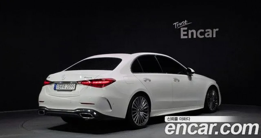 Mercedes-Benz C-Class 
