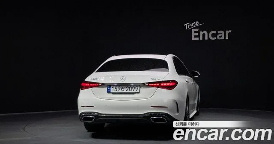 Mercedes-Benz C-Class 