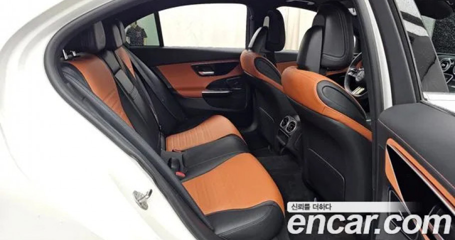 Mercedes-Benz C-Class 