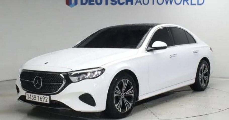 Mercedes-Benz E-Class 