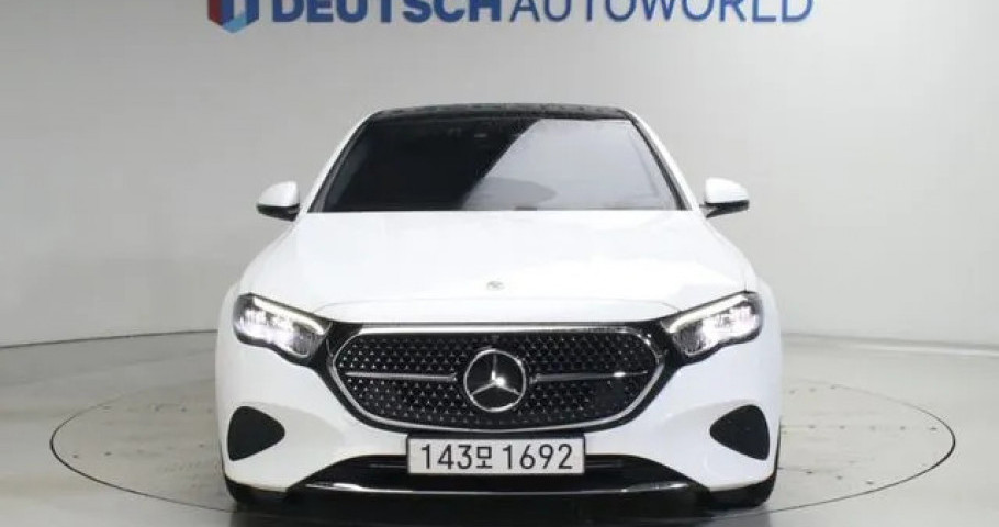 Mercedes-Benz E-Class 