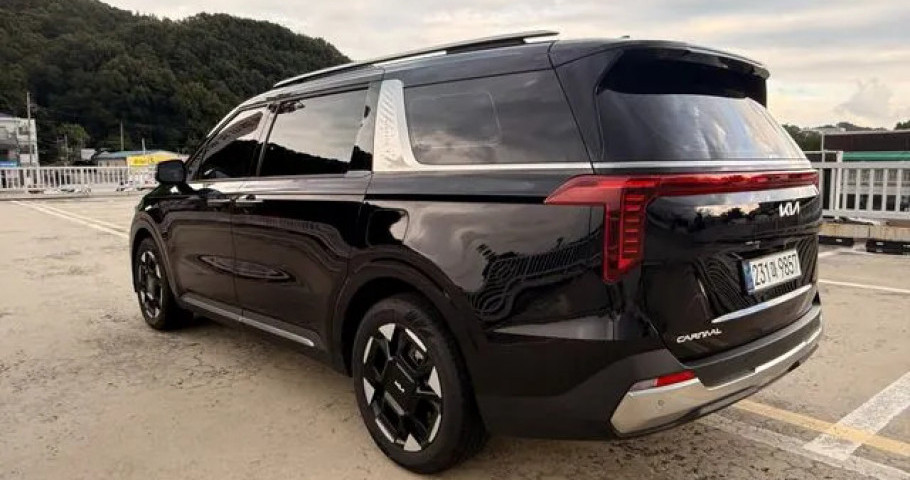 Kia Carnival 