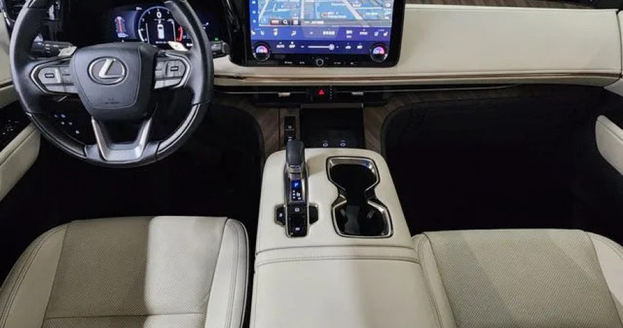 Lexus Lm 