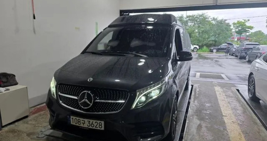 Mercedes-Benz V-Class 