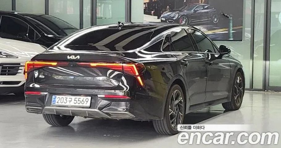 Kia K5 