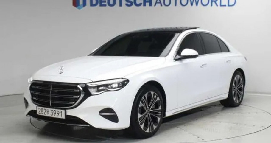 Mercedes-Benz E-Class 