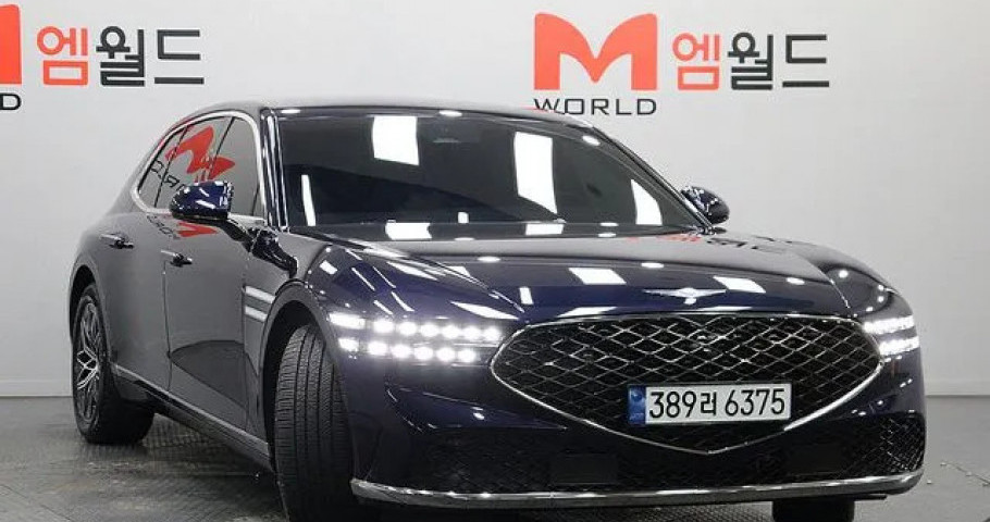 Genesis G90 