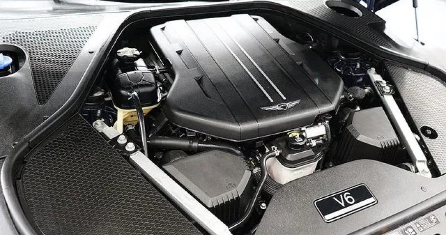 Genesis G90 