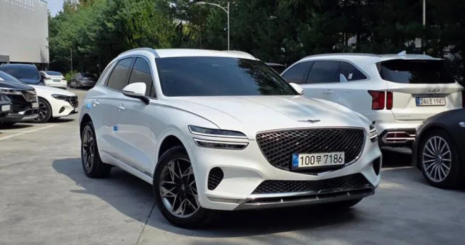 Genesis Gv70 