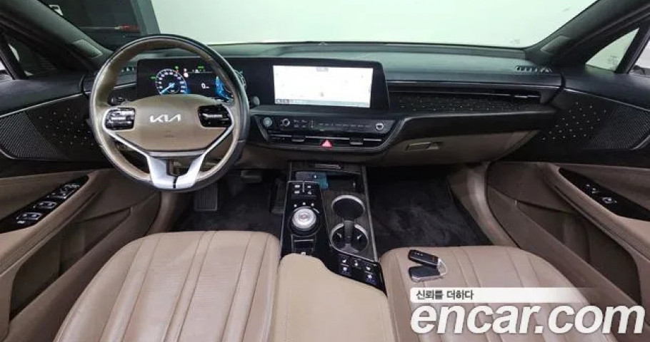 Kia K8 